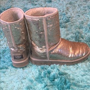 Gold Sparkly Ugg’s